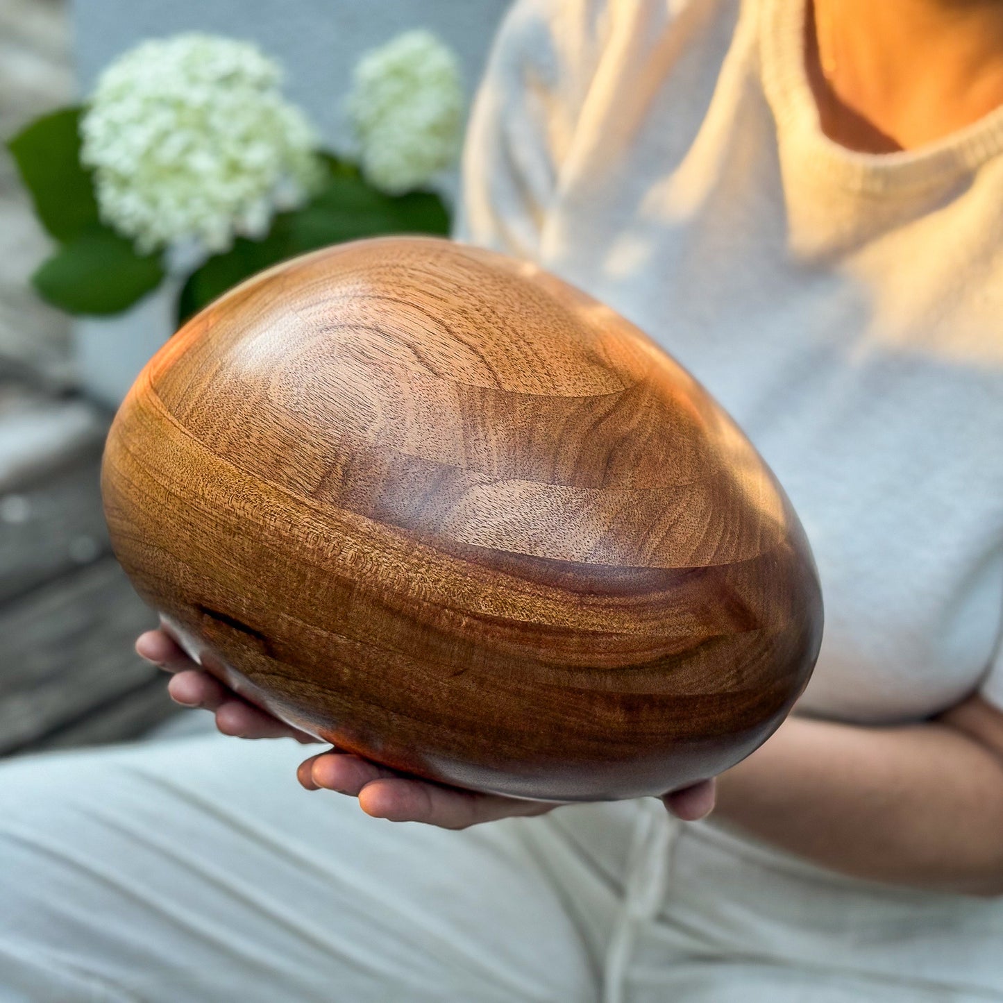 Wooden urn River Stones Crabwood - Large